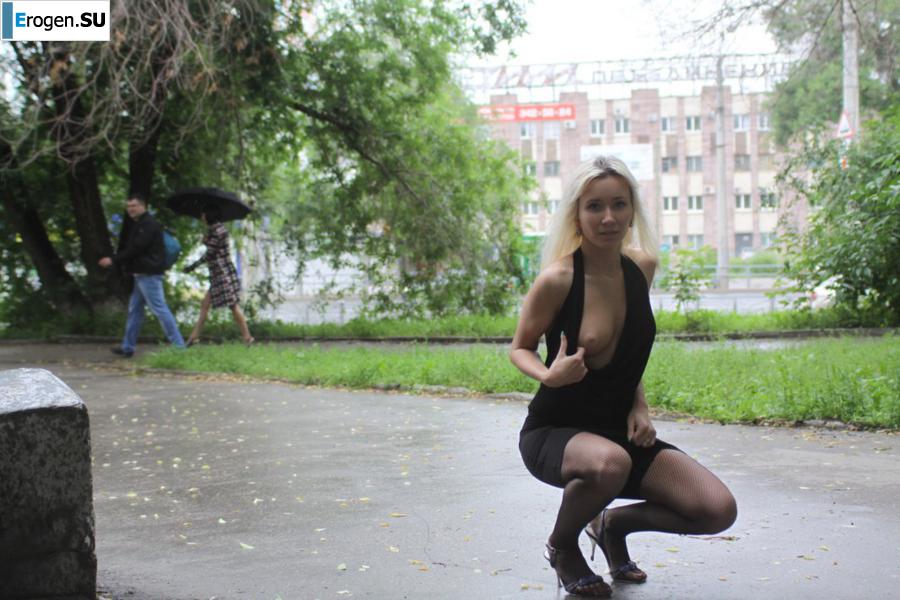 Настя из Самары ходит по городу и показывает себя. Часть 12. Фото 36