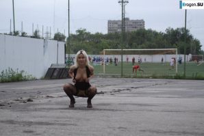 Настя из Самары ходит по городу и показывает себя. Часть 12. Эскиз 10