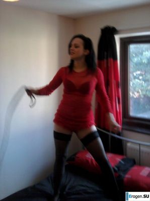 Pretty brunette in stockings. Thumb 31