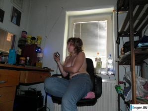 Чешская симпатяжка. Эскиз 6