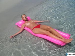 Ух, какие мы стеснительные. Эскиз 18