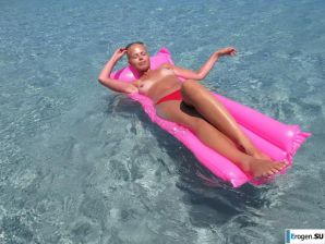 Ух, какие мы стеснительные. Эскиз 22