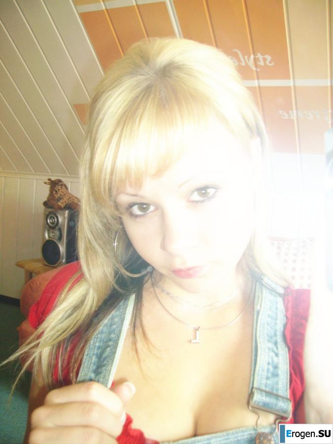 Сисястая блондинка. Фото 23