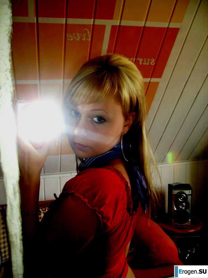 Сисястая блондинка. Фото 24