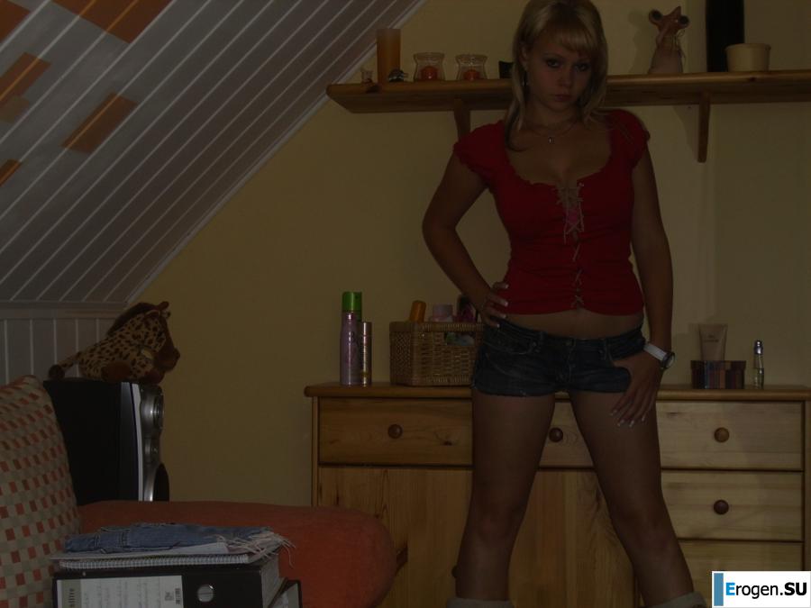 Сисястая блондинка. Фото 5