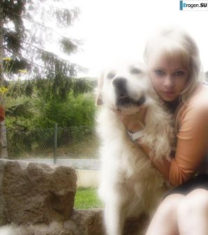 Busty Blonde. Thumb 16