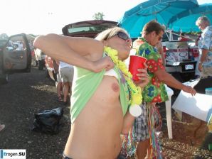 Public Nudity. Part 2. Thumb 9