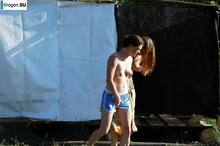 Photo from the hippie rally. Photo 10