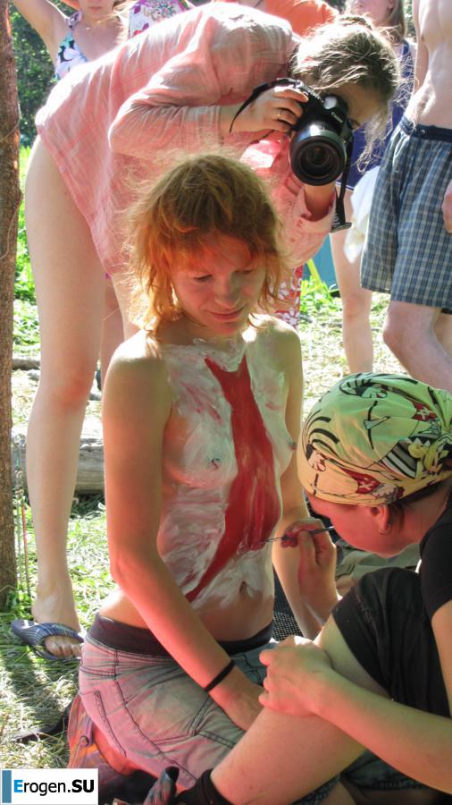 Photo from the hippie rally. Photo 22