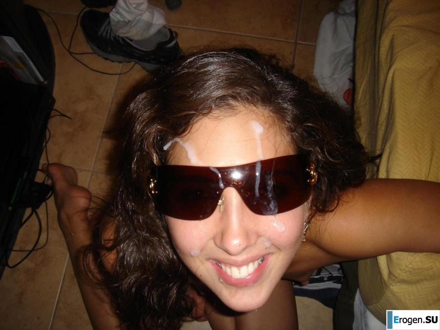 Улыбчивая брюнетка с вечностоящими сосками. Часть 2. Фото 22