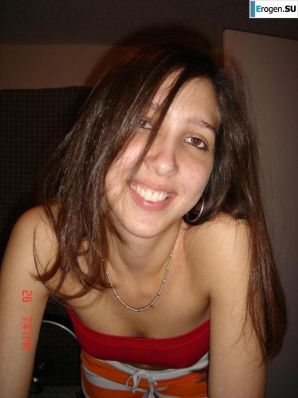 Улыбчивая брюнетка с вечностоящими сосками. Часть 2. Эскиз 24