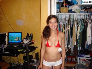 Улыбчивая брюнетка с вечностоящими сосками. Часть 2. Эскиз 27