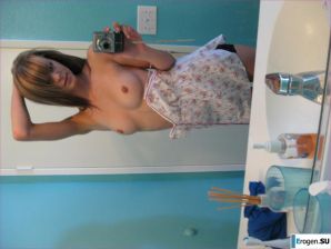 Self-shot in the bathroom. Thumb 14