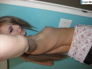 Self-shot in the bathroom. Thumb 8