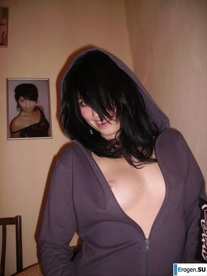 Ukrainian brunette with pimple booty. Photo 23