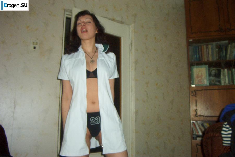 Русская бисексуальная брюнетка. Часть 3. Фото 39