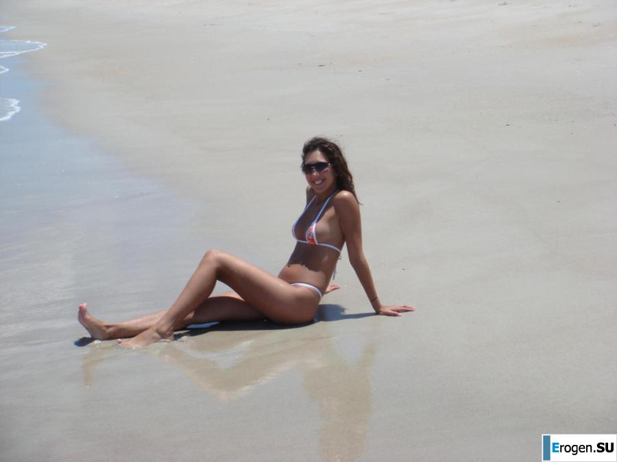 Улыбчивая брюнетка с вечностоящими сосками. Часть 3. Фото 30