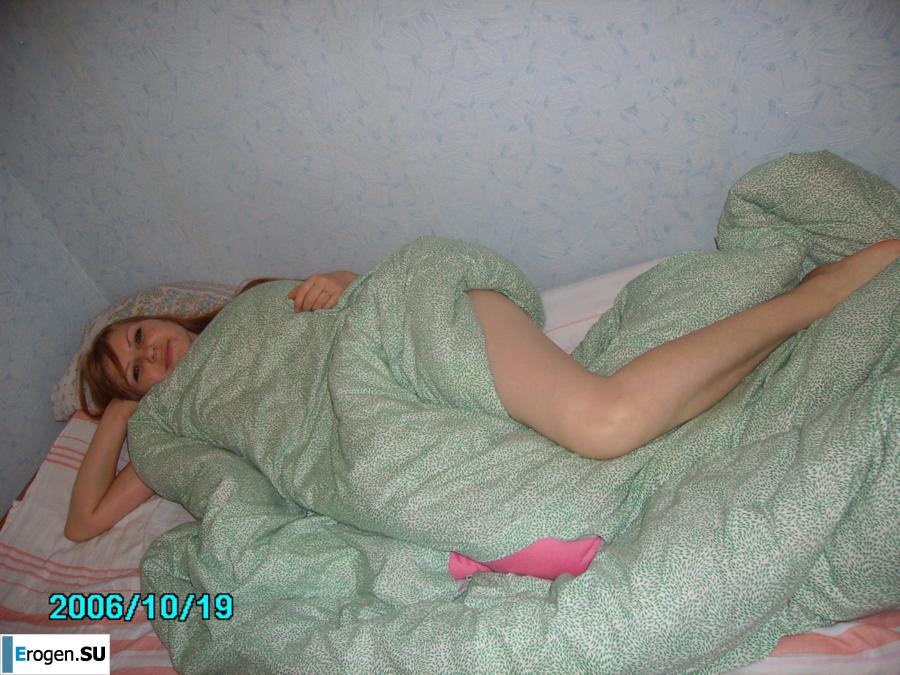 Red-haired brunette. Photo 3