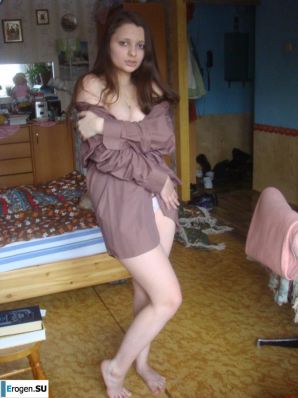 Students take pictures of themselves. Part 3. Thumb 32