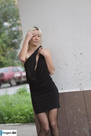 Nastya from Samara walks around the city and shows herself. Part 16. Thumb 11