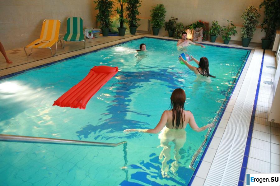 Czech nudists in the pool. Part 2. Photo 24