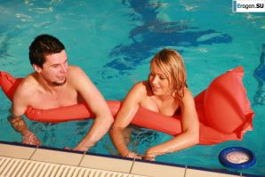 Czech nudists in the pool. Part 2. Thumb 29