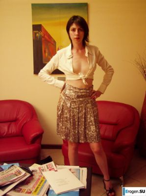 Французская бисексуальная брюнетка. Часть 3. Эскиз 20