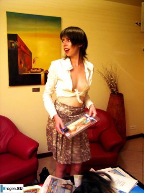 Французская бисексуальная брюнетка. Часть 3. Эскиз 38