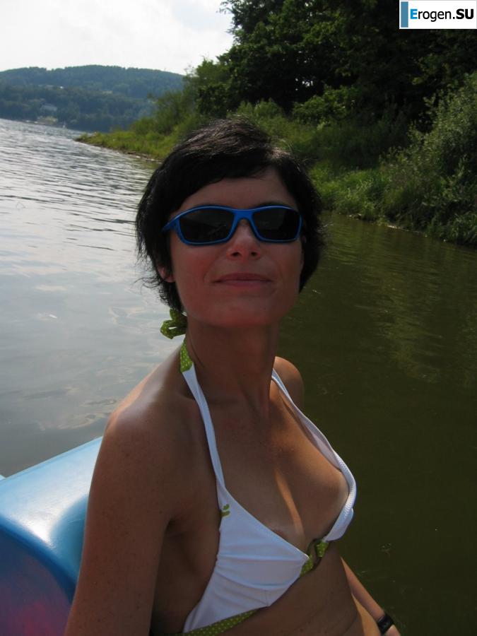 упс сиськи засветила. Часть 3. Фото 24