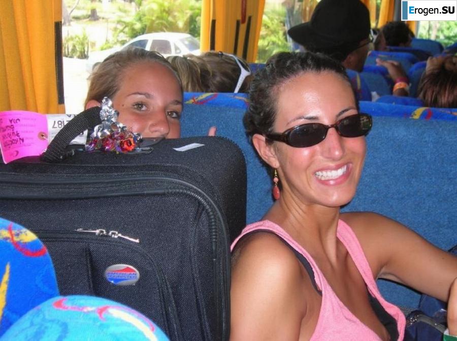 упс сиськи засветила. Часть 3. Фото 25