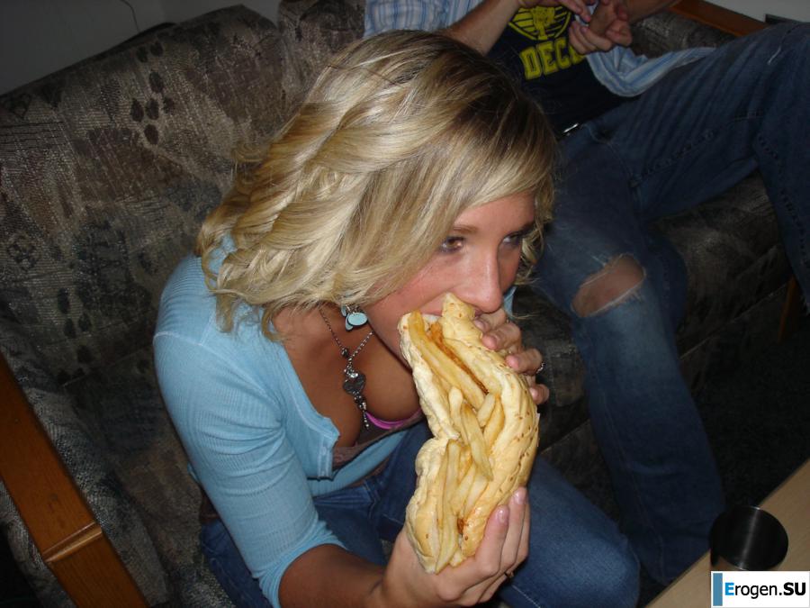 упс сиськи засветила. Часть 5. Фото 3