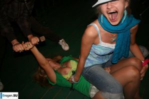 упс сиськи засветила. Часть 5. Эскиз 19