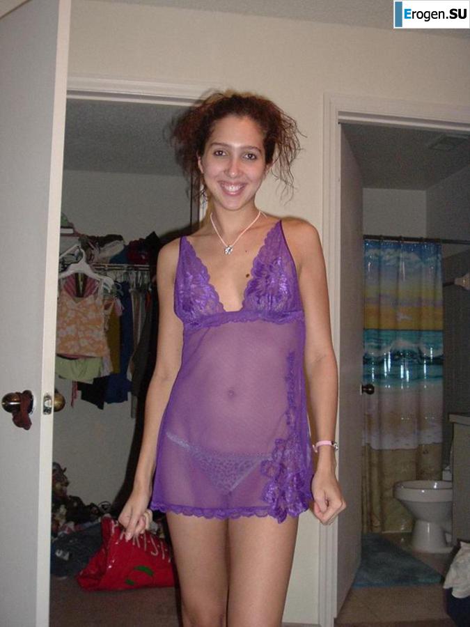 Smiling brunette with everlasting nipples. Part 5. Photo 32