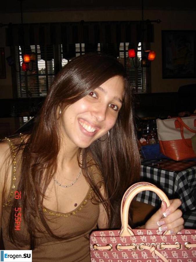 Smiling brunette with everlasting nipples. Part 5. Photo 40