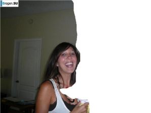 Smiling brunette with everlasting nipples. Part 5. Thumb 22