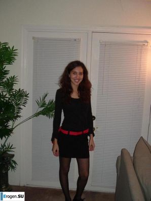 Smiling brunette with everlasting nipples. Part 5. Thumb 26