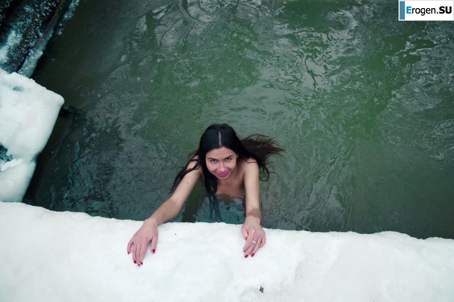 Ukrainian nudists in winter. Photo 21