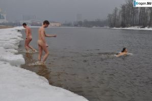Ukrainian nudists in winter. Thumb 11