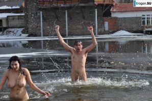 Ukrainian nudists in winter. Thumb 15