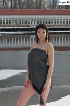 Ukrainian nudists in winter. Thumb 16