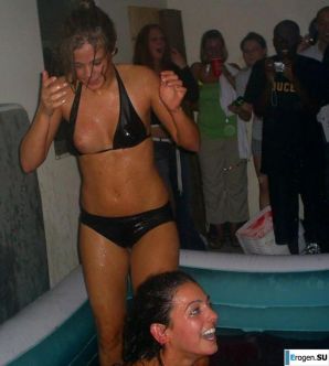 упс сиськи засветила. Часть 6. Эскиз 19