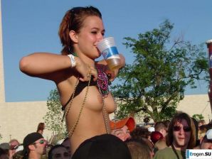 Публичное обнажение. Часть 4. Эскиз 32