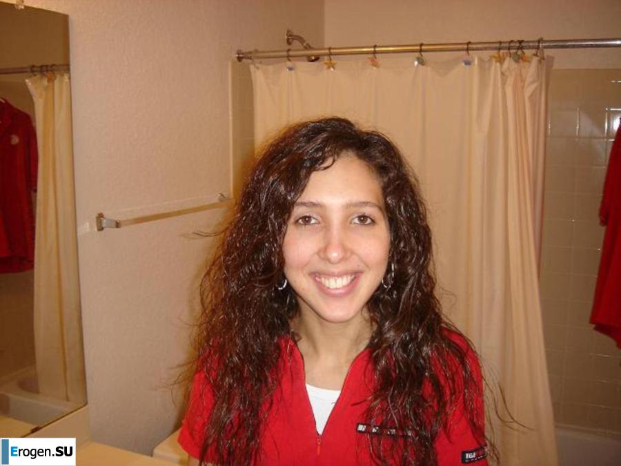 Улыбчивая брюнетка с вечностоящими сосками. Часть 6. Фото 12