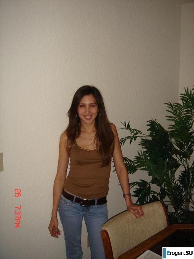 Улыбчивая брюнетка с вечностоящими сосками. Часть 6. Фото 18