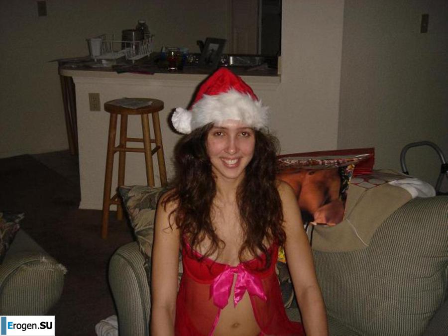 Улыбчивая брюнетка с вечностоящими сосками. Часть 6. Фото 35