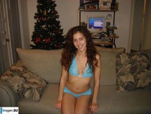 Улыбчивая брюнетка с вечностоящими сосками. Часть 6. Эскиз 16