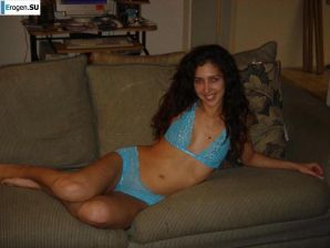 Улыбчивая брюнетка с вечностоящими сосками. Часть 6. Эскиз 20