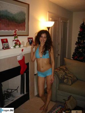 Улыбчивая брюнетка с вечностоящими сосками. Часть 6. Эскиз 24