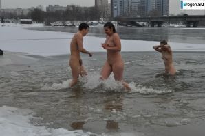 Украинские нудисты зимой. Часть 2. Эскиз 8