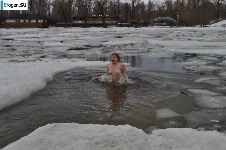 Ukrainian nudists in winter. Part 3. Photo 28